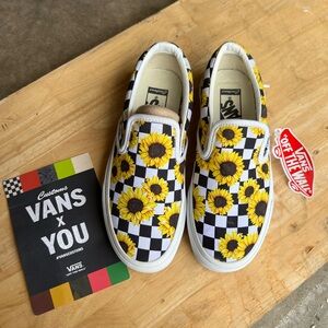 Sunflower Checkered- Slip-On Vans ( Brand New ) Sz 4.5